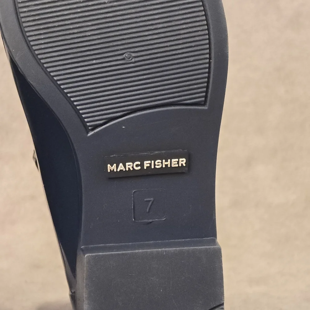 Marc Fisher Women Rain Boots, Size 7 Short Ankle Navy Blue Boots *FLAW*